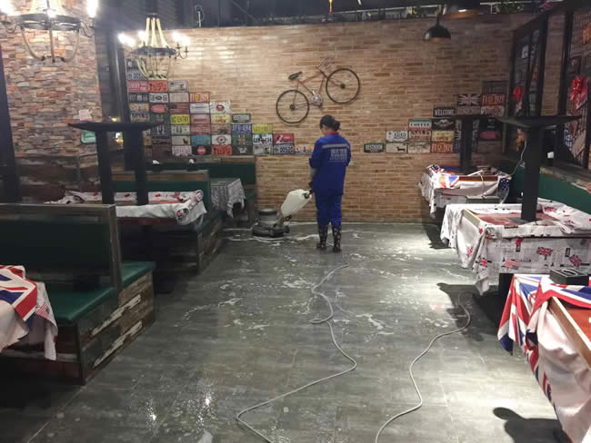 重慶市布爾牛排海鮮自助（秀山店）地面防滑施工