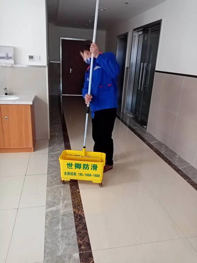 重慶市沙坪壩區中醫院防滑處理
